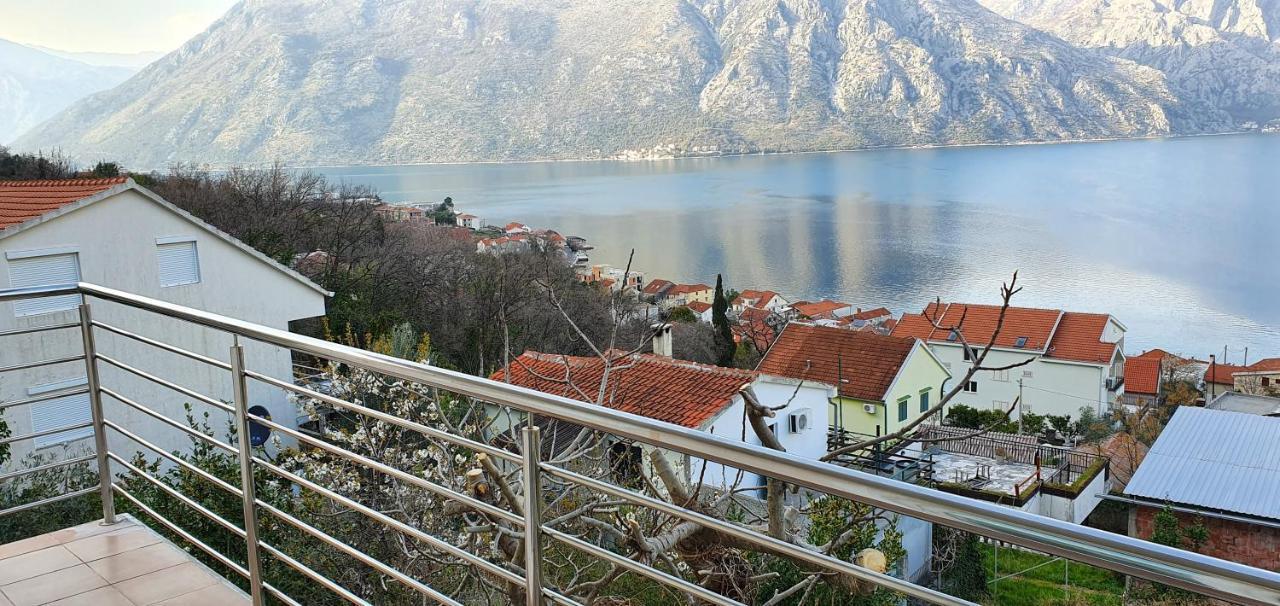 Ancora Prcanj Kotor Bagian luar foto